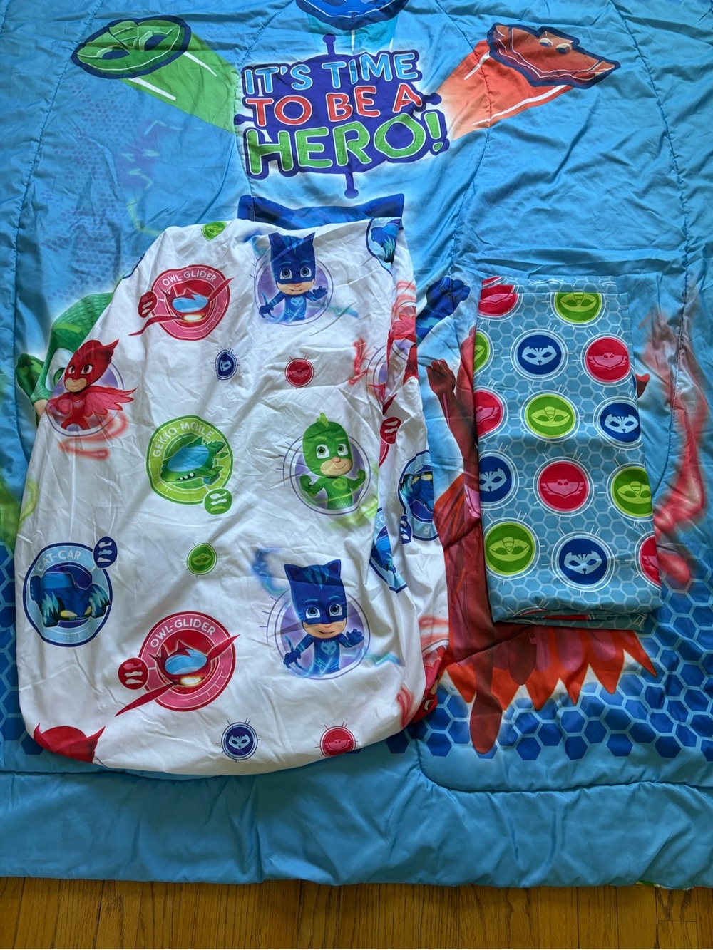 PJ Masks 6 piece full size bedding set - Picture 3 of 3